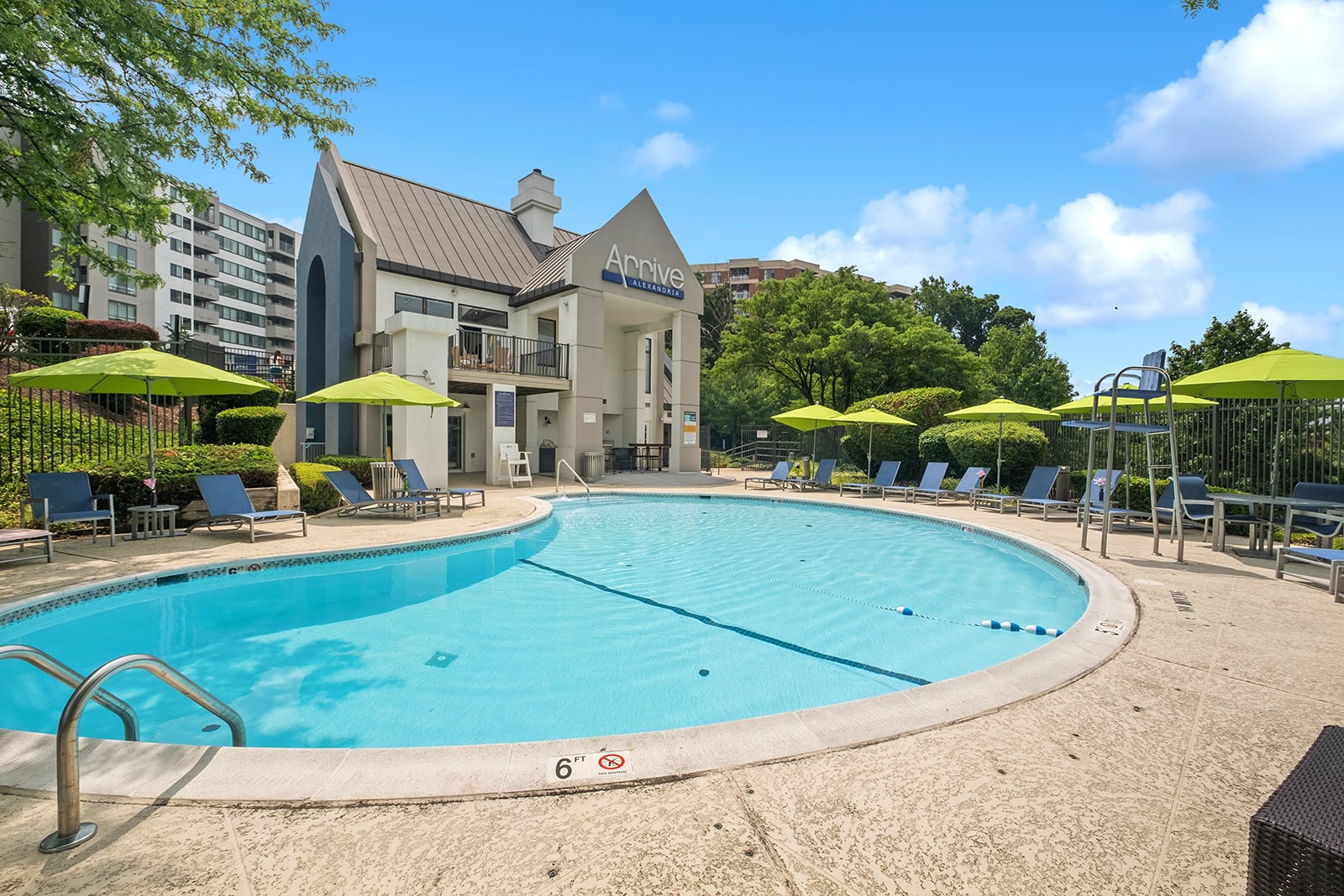 arrive-alexandria-apartment-homes-for-rent-in-alexandria-va-22304-pool (2) arrive alexandria apartments pool